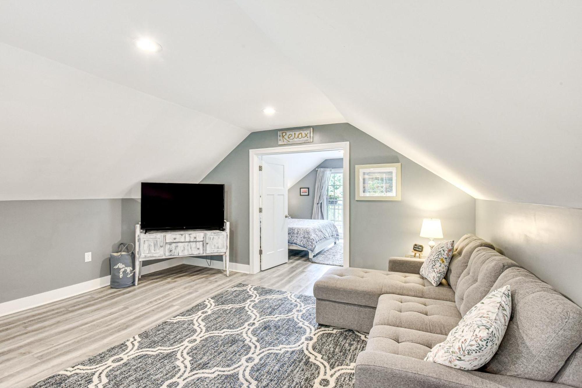 Benton Harbor Apt With Balcony And Shared Fire Pit Екстериор снимка